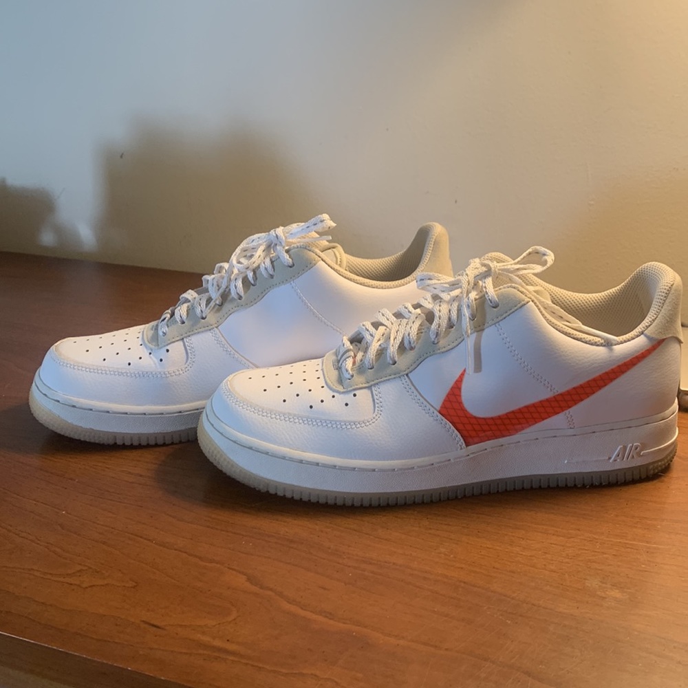 Men’s Air Force 1 ‘07 LV8 3 White/Total Orange